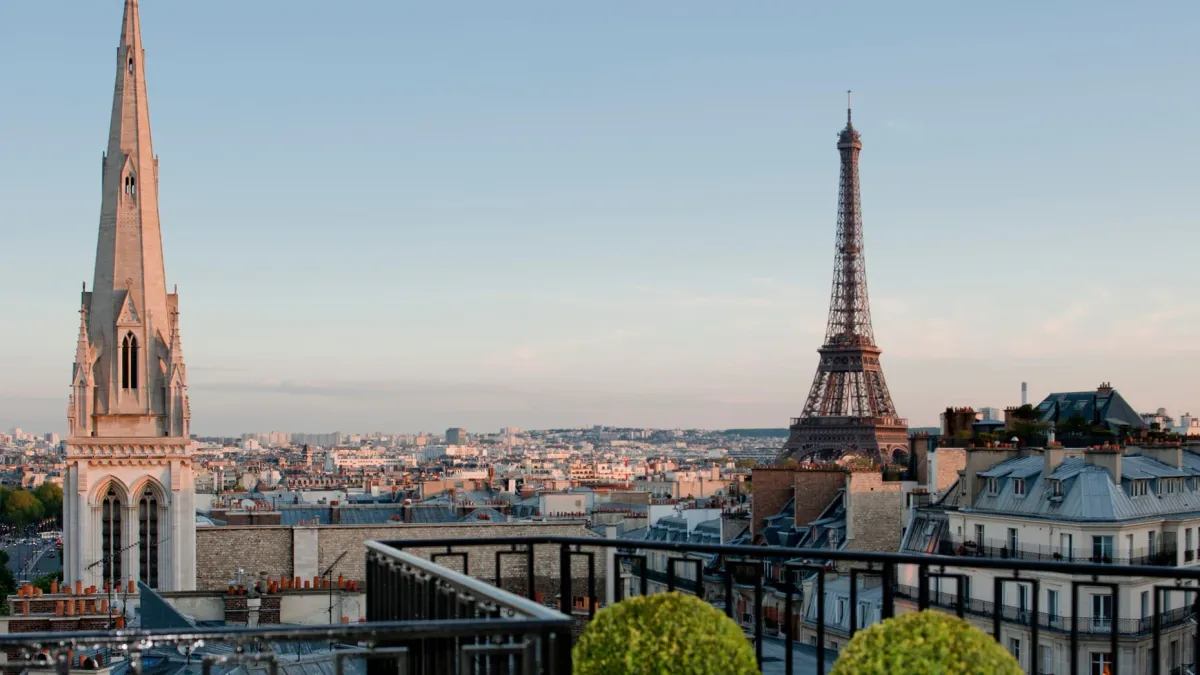 The Unparalleled Luxury of Four Seasons Hotel George V, Paris